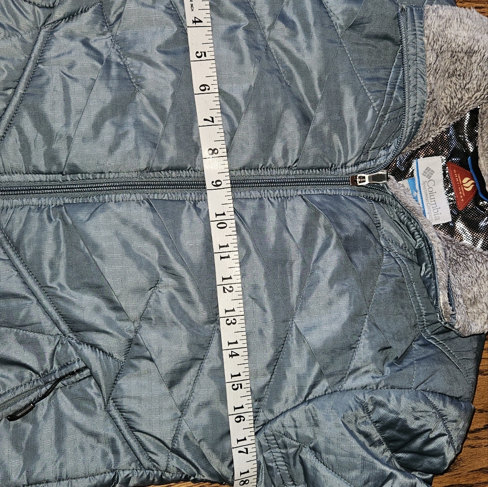 Columbia Omni Heat Size Small Jacket. - Picture 7 of 7